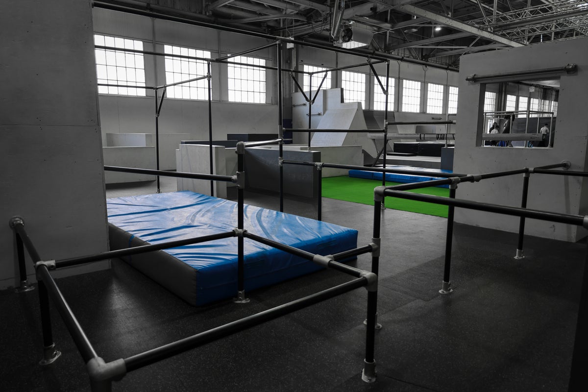 High bars and rig with crash mat